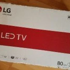 Телевизор LG 32LH530V полный комплект